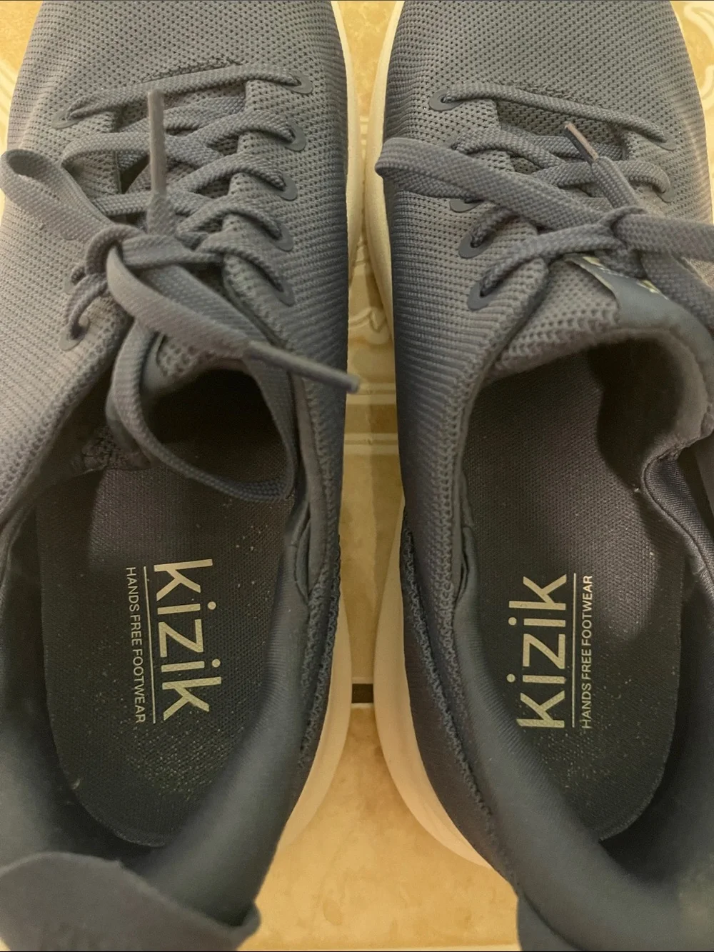 Kizik Men’s Madrid 2 Size 10